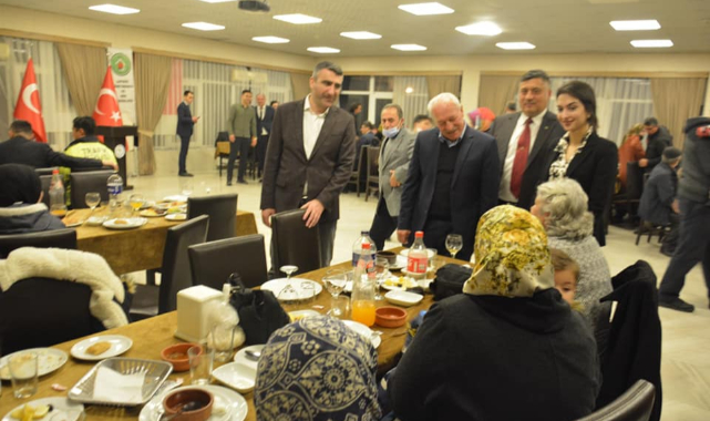 Lapseki’de iftar yemeği