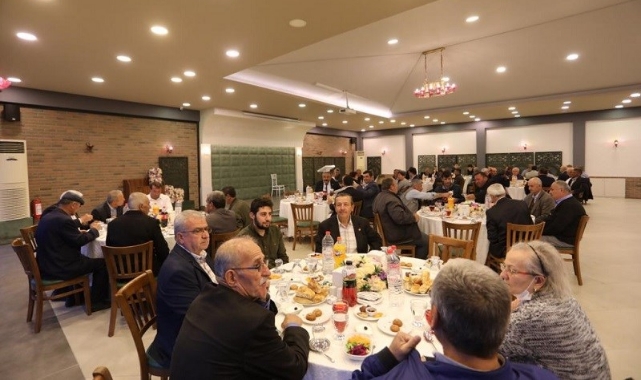 Muhtarlarla iftar yaptı