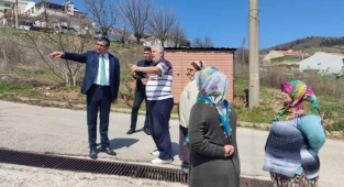 Öz; “Dinliyor ve çözüm üretiyoruz”