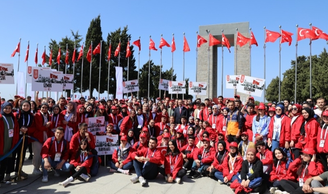 Şehitler Abidesi’nde tören