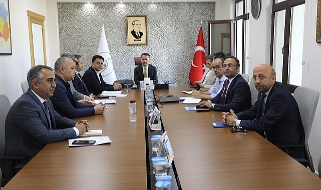 Proje çalışmaları görüşüldü