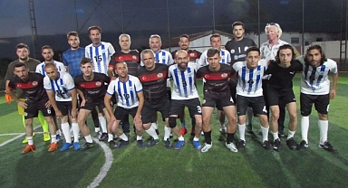 Dostluk kazandı