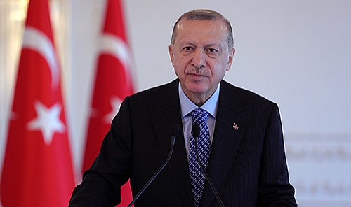 “15 Temmuz gecesi Türkiye’nin asla esir edilemeyeceğini gösterdik”