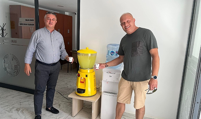 Geyikli Belediyesi'nden soğuk su ve limonata ikramı
