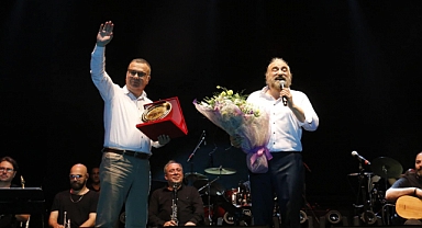 Kepez’de Volkan Konak konseri
