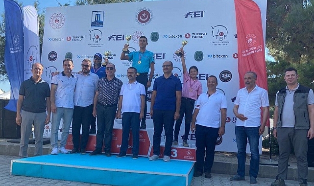 Ödüllerine kavuştular