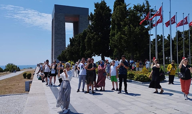 Tarihi Alan'da bayram yoğunluğu