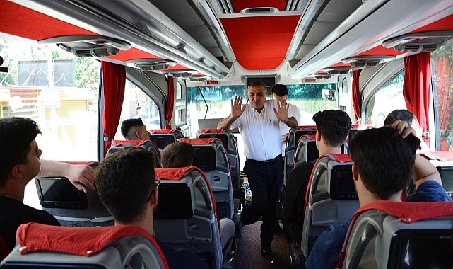 Batmanlı gençler Çanakkale'ye uğurlandı