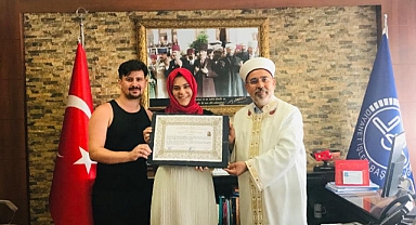 Yunanlı Emilia Müslüman oldu