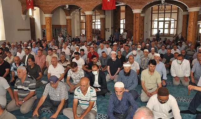 Kurtuluş Günü'nde Mevlid-i Şerif okutuldu