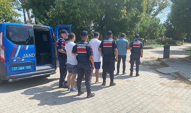 Midilli Adası'na kaçamadan yakalandılar