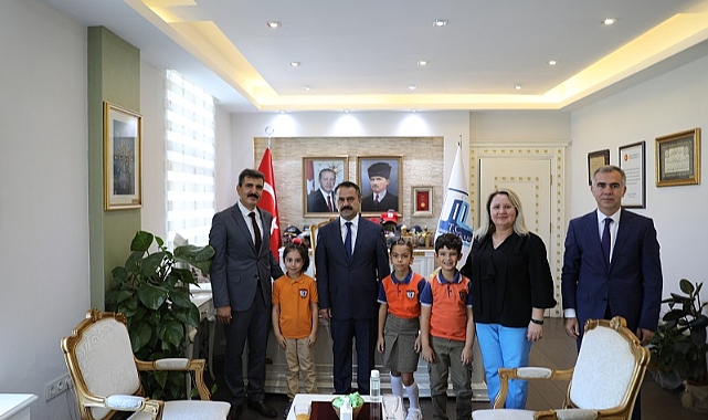 Öğrencilerden Vali Aktaş'a ziyaret