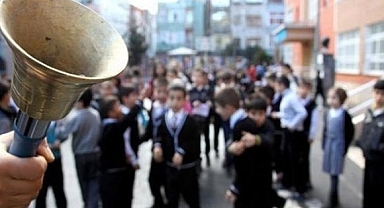 Okullarda ders zili çaldı