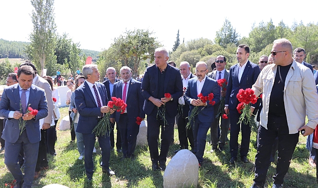 Tarihi Alan'da şehitlikler ziyarete açıldı