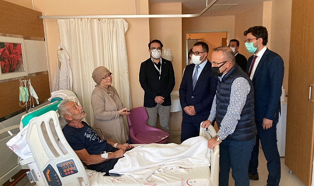 Turan'dan hastane ziyareti