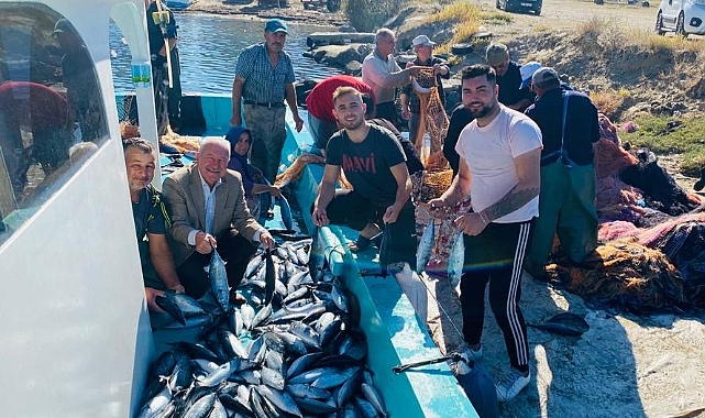 Lapseki'de palamut bereketi