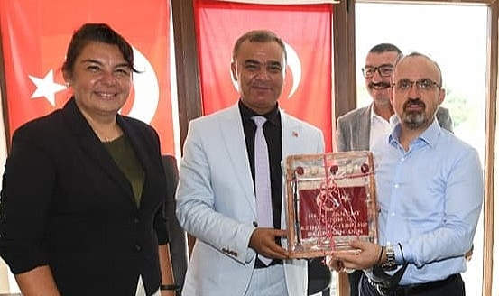 Turan ve İskenderoğlu’ndan 19 Ekim mesajı
