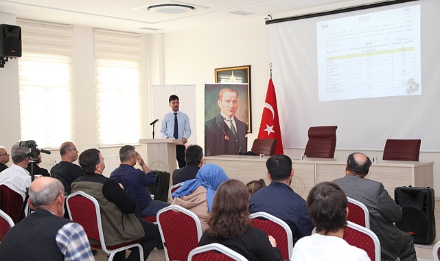 'Aronya Dikiyor Şifa Topluyorum…'