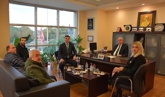 Başkan Deniz misafirlerini ağırlıyor