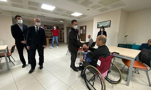 Huzurevi sakinleri unutulmadı