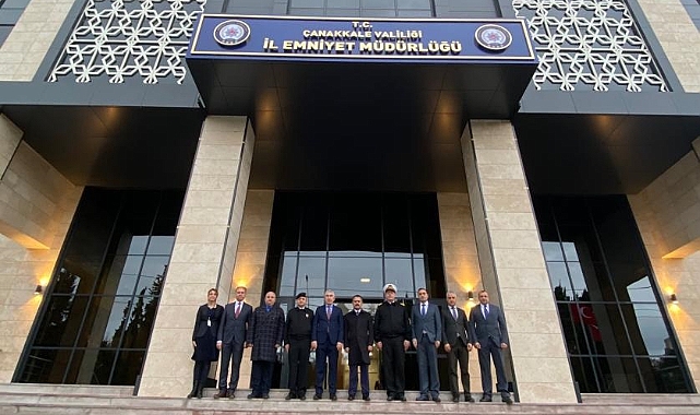 Yeni emniyet binasını inceledi