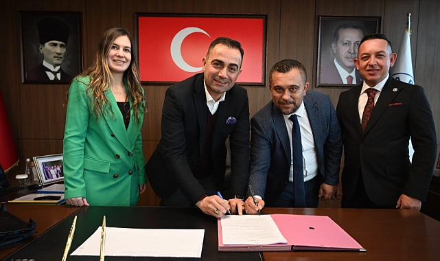 Biga Belediyesi'nde personelin hem yüzü hem cebi güldü