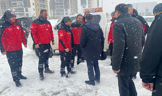 Çanakkale'den ekipler deprem bölgesine sevk edildi