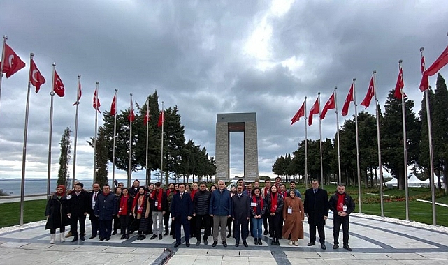 Şehitler Abidesi'nde tören