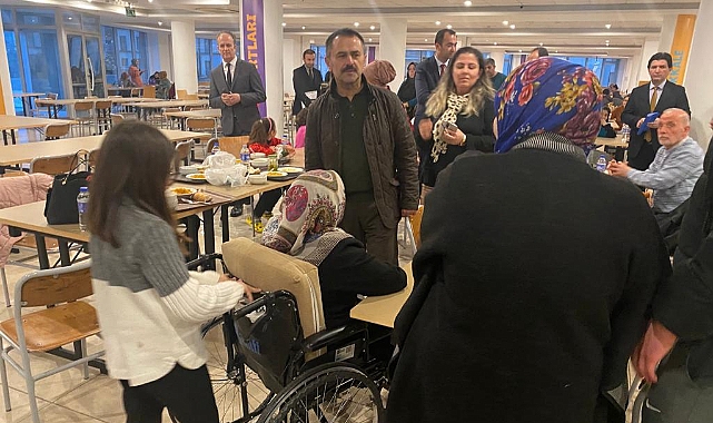 Vali Aktaş depremzede ailelerle görüştü