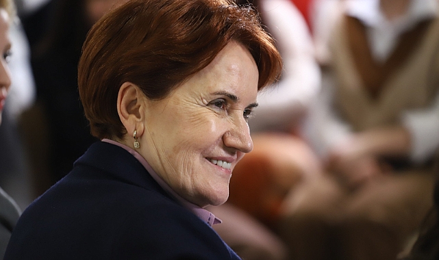 Akşener öğrenciler ile buluştu