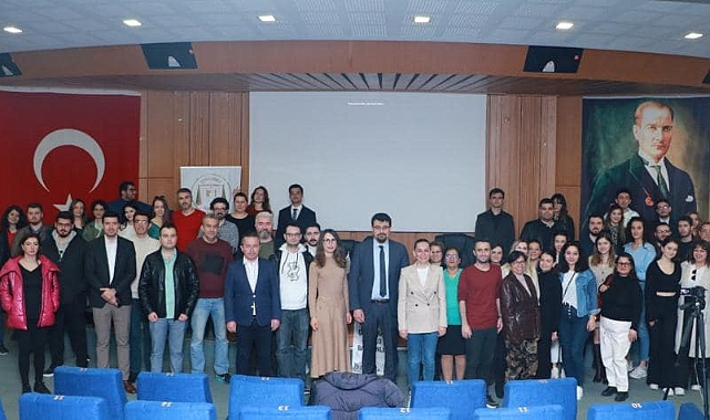 Avukatlar seminerde
