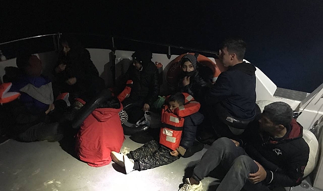Ayvacık açıklarında 10 göçmen kurtarıldı