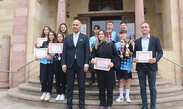 Badminton branşında il birincisi oldu