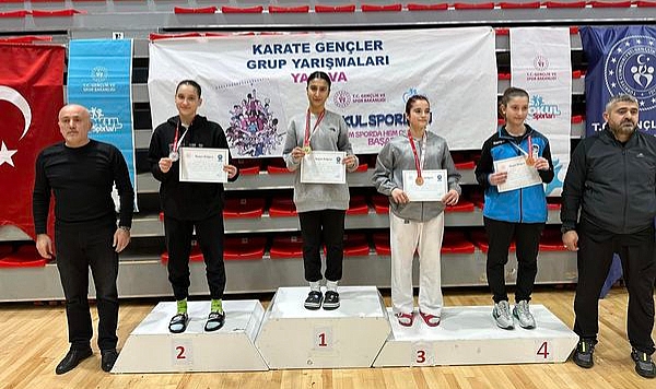 Güşta Şaşmaz'dan altın madalya
