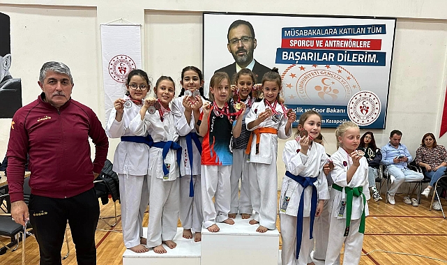 Karate Şampiyonası'nda 82 madalya kazandılar