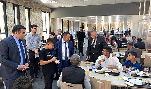Vali Aktaş depremzedelerle buluştu