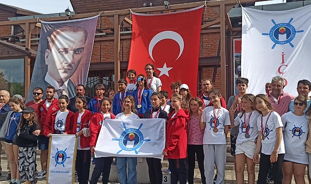 Yelken yarışları nefes kesti