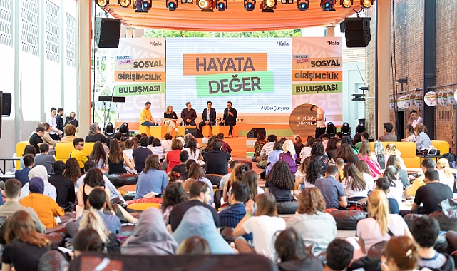 'Hayata Değer Buluşması'na gençlerin çağrısı damga vurdu