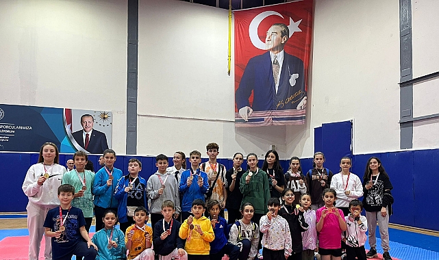 Karate Turnuvası'nda 25 Madalya Kazandılar