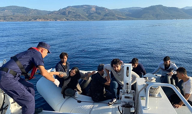 Ayvacık'ta 18 kaçak göçmen kurtarıldı