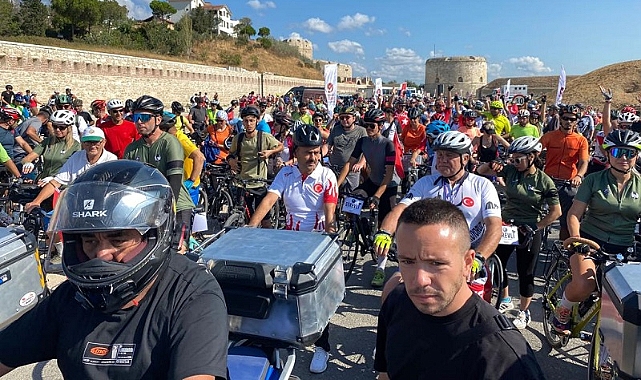 Gelibolu Yarımadası'nda Şehitlere Saygı Sürüşü