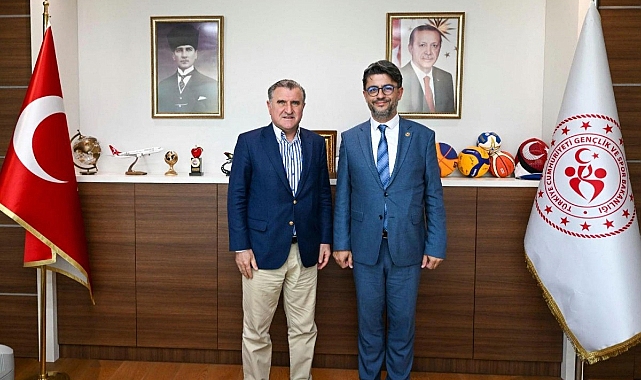 Rektör Erenoğlu'ndan Bakan Bak'a ziyaret