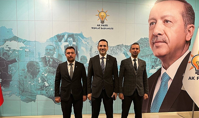 AK Parti'de Eceabat ve Ezine'ye atama yapıldı
