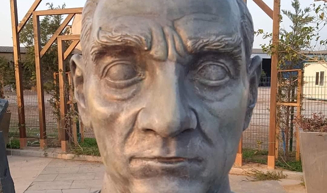 Çanakkale Belediyesi'nden Atatürk heykeli açıklaması