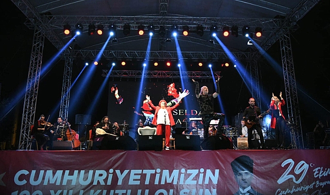 Kepez'de 100. Yıl coşkusu