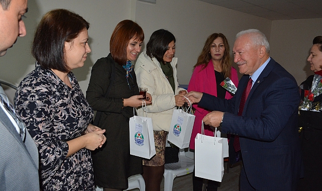 Başkan Yılmaz'dan Öğretmenlere hediye