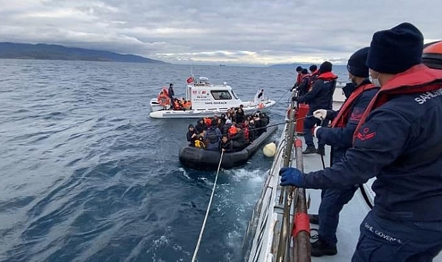 Ayvacık'ta 66 kaçak göçmen yakalandı