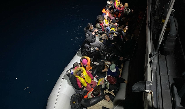 Ayvacık'ta 80 kaçak göçmen yakalandı