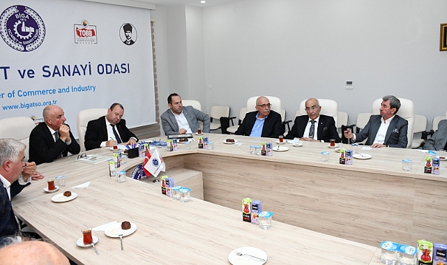 Biga TSO'da tarihi toplantı: Eski başkanlar buluştu