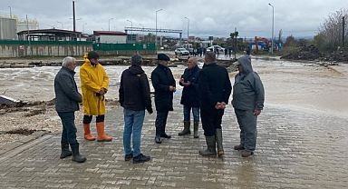 Kepez Çayı taştı